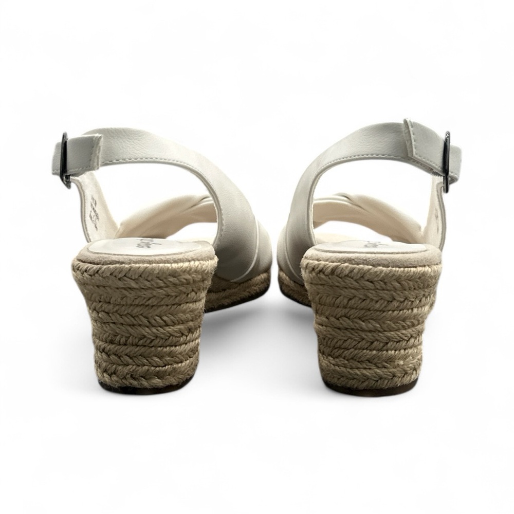 New in box, Easy Street Maureen Espadrille Wedge Sandal - Picture 4 of 5